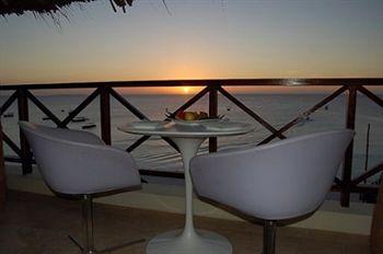 Sunset Beach Hotel